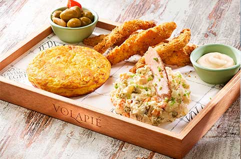 tortilla-ensaladilla en restaurante de comida española Volapie